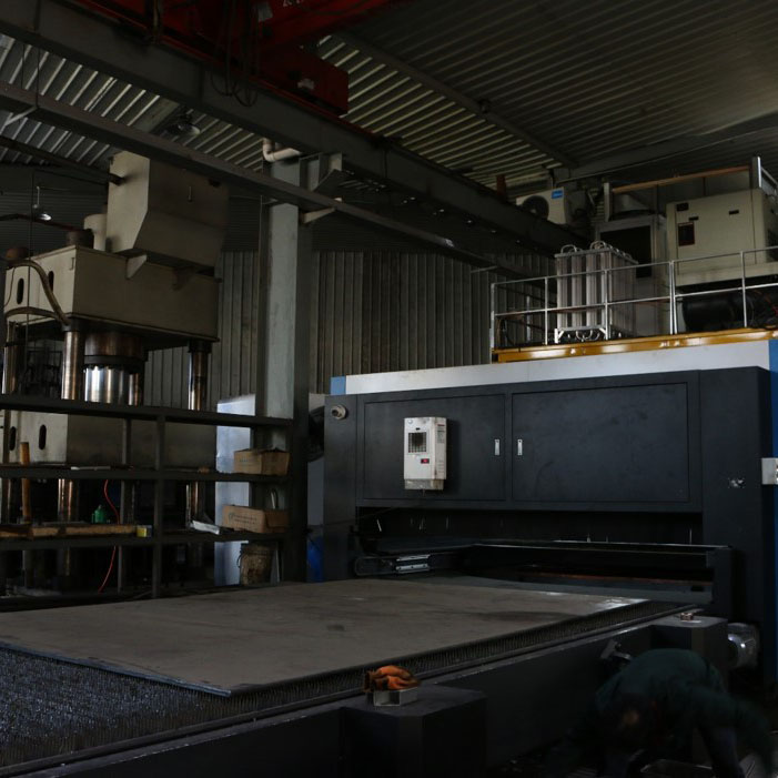 Laser cutting 